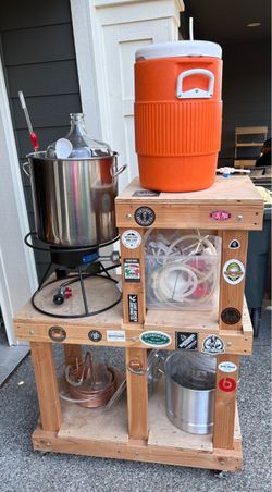 Beer homebrewing equipment