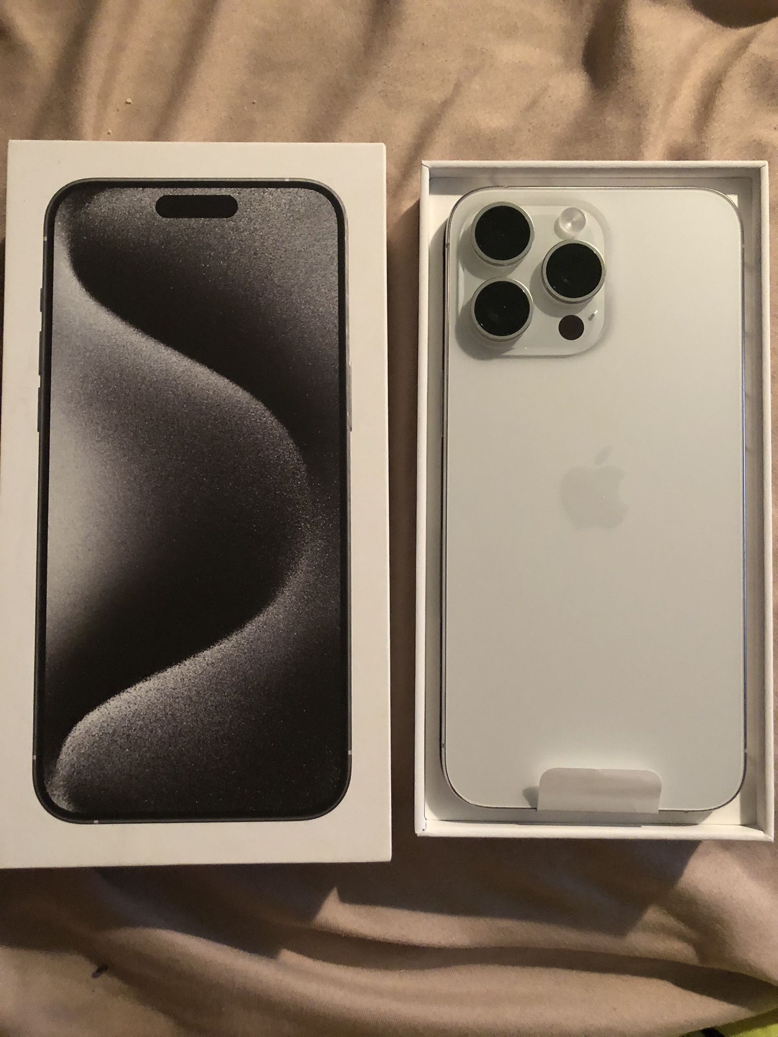 Iphone 15 Pro Max 256GB White Titanium Unlocked