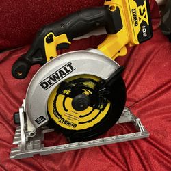 Dewalt 20volt Y Bateria 5.0  Muy Buenas  Condiciones $145