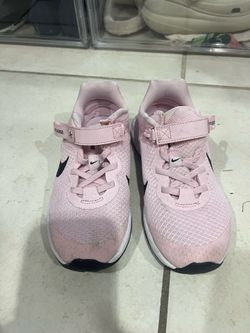 Girls Nike shoes