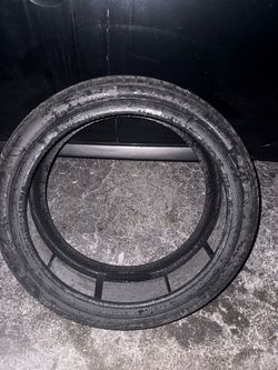 Pirelli P Zero 275/35R22 PNCS Tire – 80% Tread – 2025 DOT