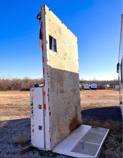 13’x8’ Heavy Duty Flatbed Trailer in Fair condition (Pick Up Del Valle Austin)