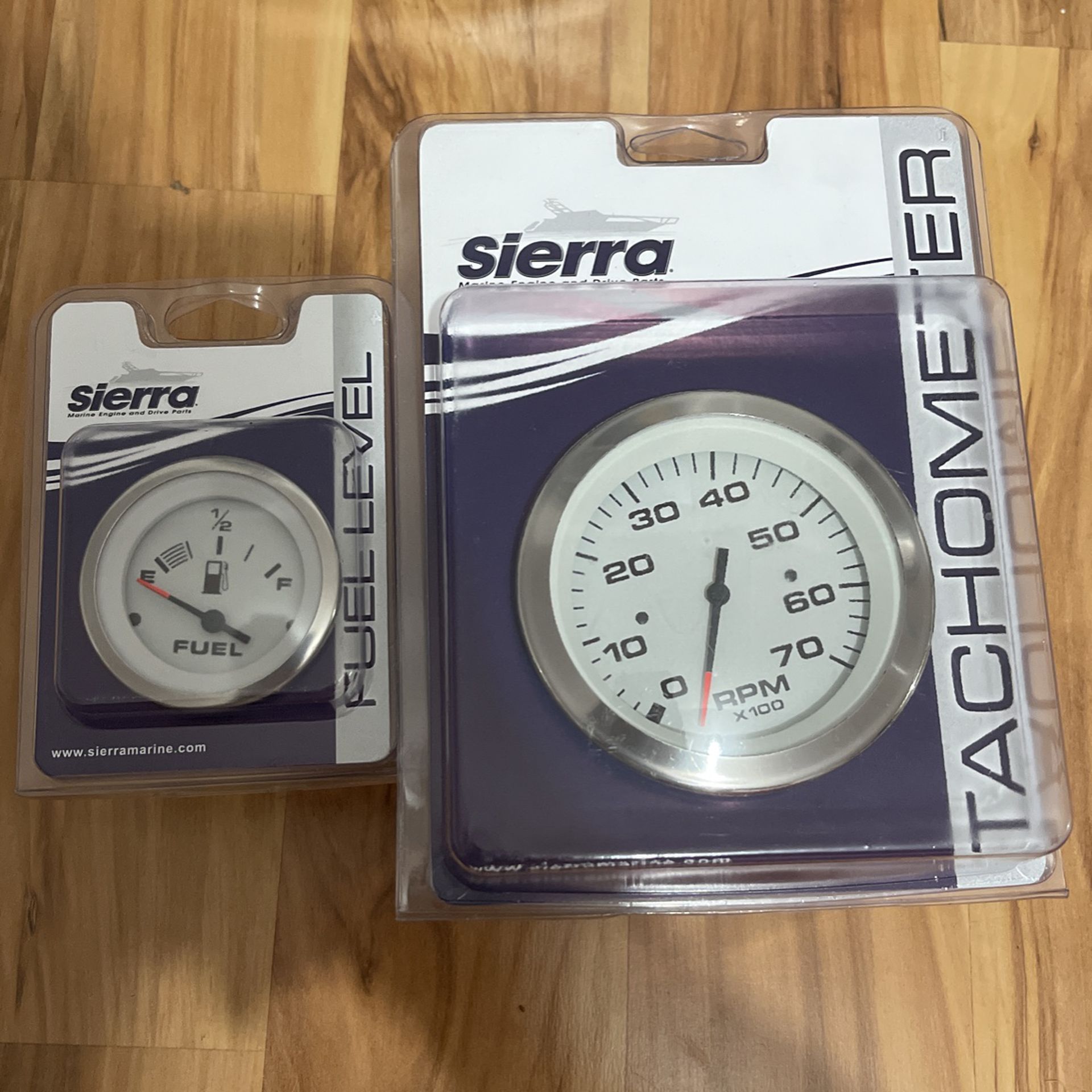 Sierra Tachometer & Fuel Gauge 