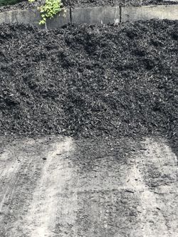 1-5 Yards  Of Mulch With delivery included