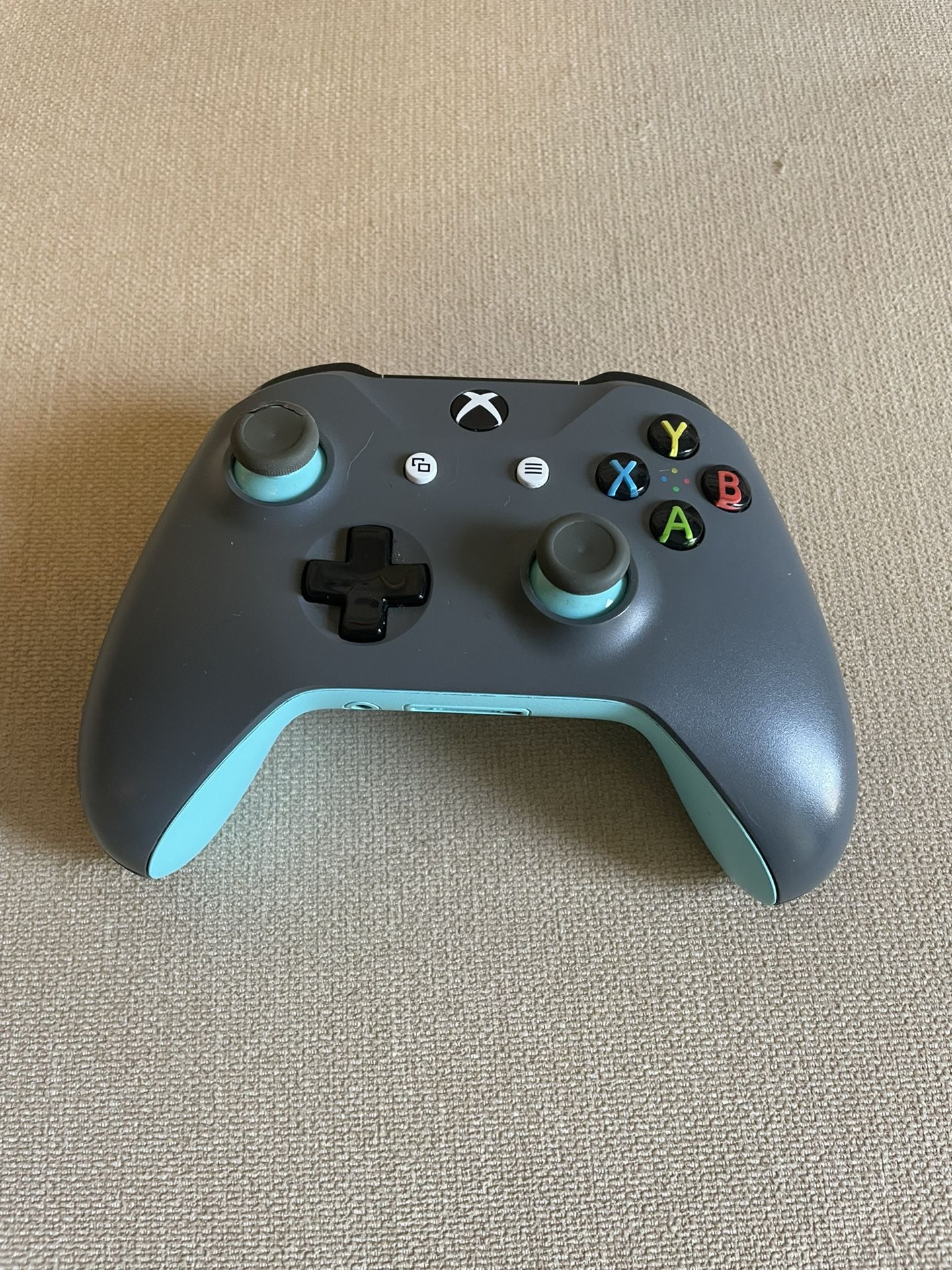 XBOX ONE CONTROLLER
