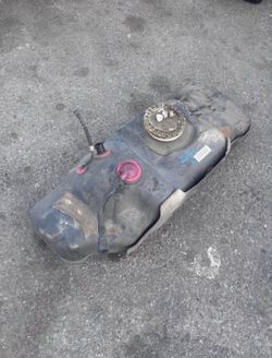 Tacoma Gas Tank 4.0L V6 OEM (2005-17)