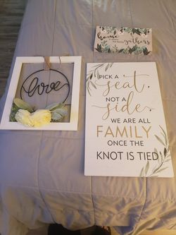 Love signs and wedding seating