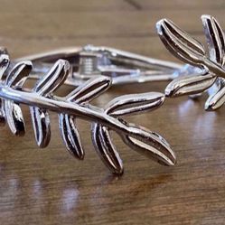 Feather Style Silvertone Bangle Bracelet