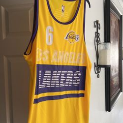 Lebron james #6 jersey size (MEDIUM)