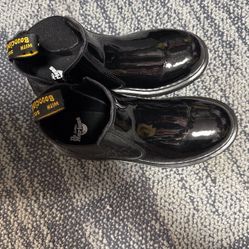 Dr. Martens Size 4