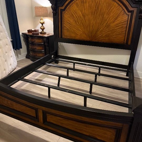 King Size Headboard Footboard Side Rails And Center Rails Real Oak Wood Perfect Condition