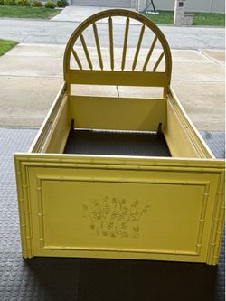 Vintage Dixie Aloha twin bed