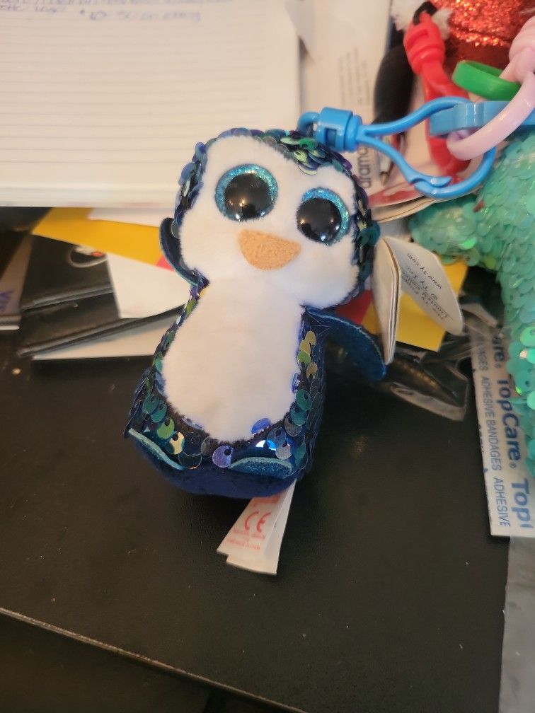 Ty Flippables, 5- Payton Penguin, Sunset, Waves The Seal, Chipper Holiday Moose, Gale Xmas Penguin