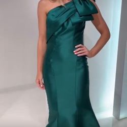 Emerald Green Mermaid  Dress  Size 10