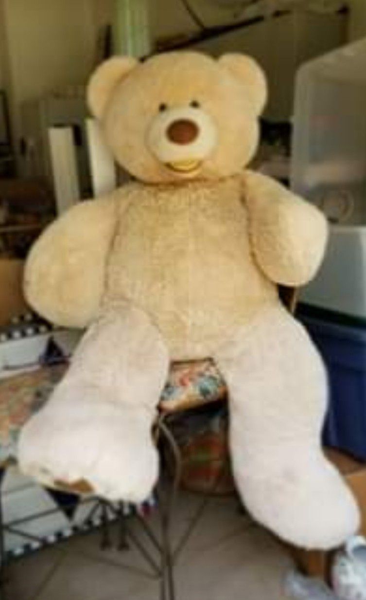 4 foot teddy bear