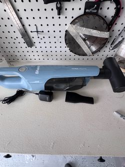 SHARK UltraCyclone  Vacuum, Blue