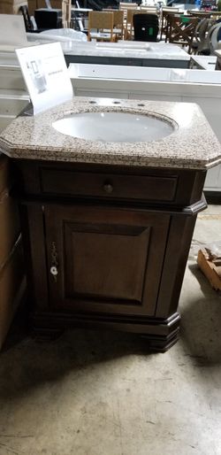 Perkin 28" Single Bathroom Vanity Set with Mirror