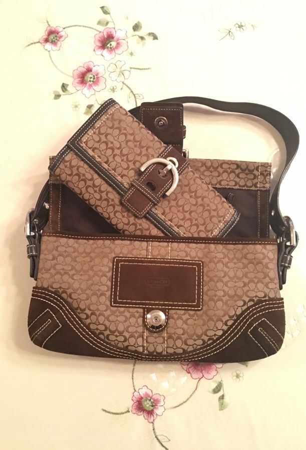 100%Athentic Leather Suede Brown Soho Signature mini shoulder bag and wallet. No. L05Q-3628