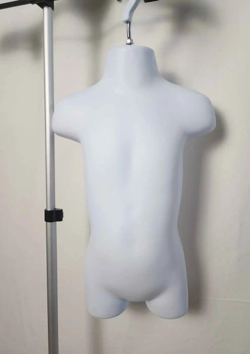 Toddler torso mannequin for clothing display