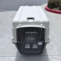 Dog crate carrier kettle airplane