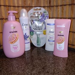Crumbl x Dove Bundle
