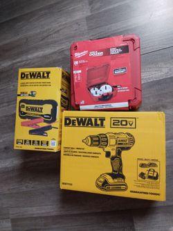 Dewalt & Milwaukee Tools