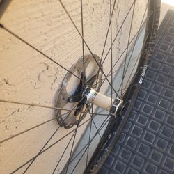 Dt Swiss M1700 Spline 2 30 Front Mountain Bike Wheel