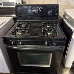 Gas Stove  4 burners / oven range