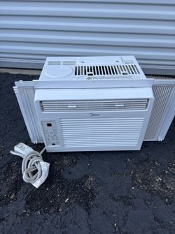 Used Window Type A/C Unit
