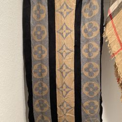 designer scarfs (negotiable on all) 