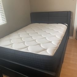 Queen Platform bed