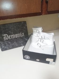 Demonia Swing -105 BRAND NEW