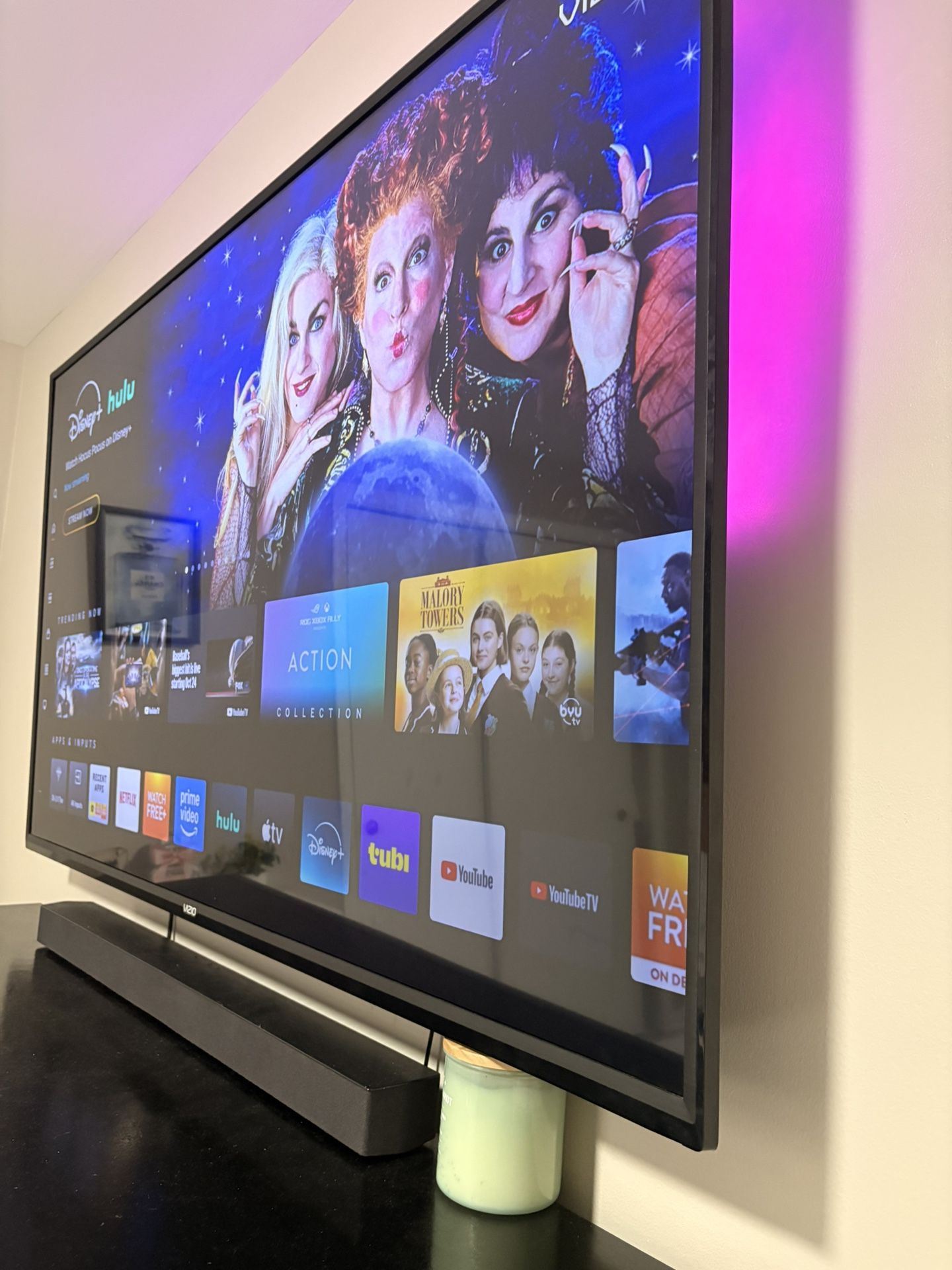 65" Smart Tv