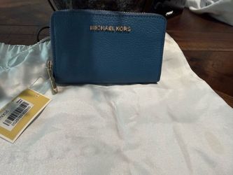 Michael Kors Blue Leather Zip Wallet