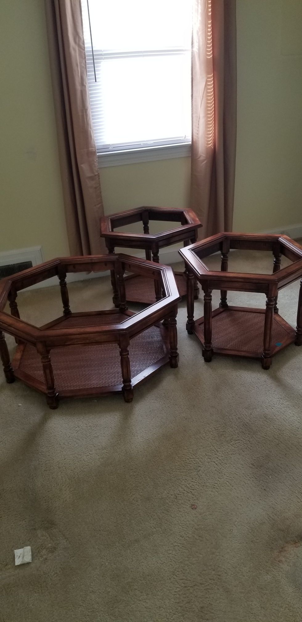 Coffee table & 2 end tables