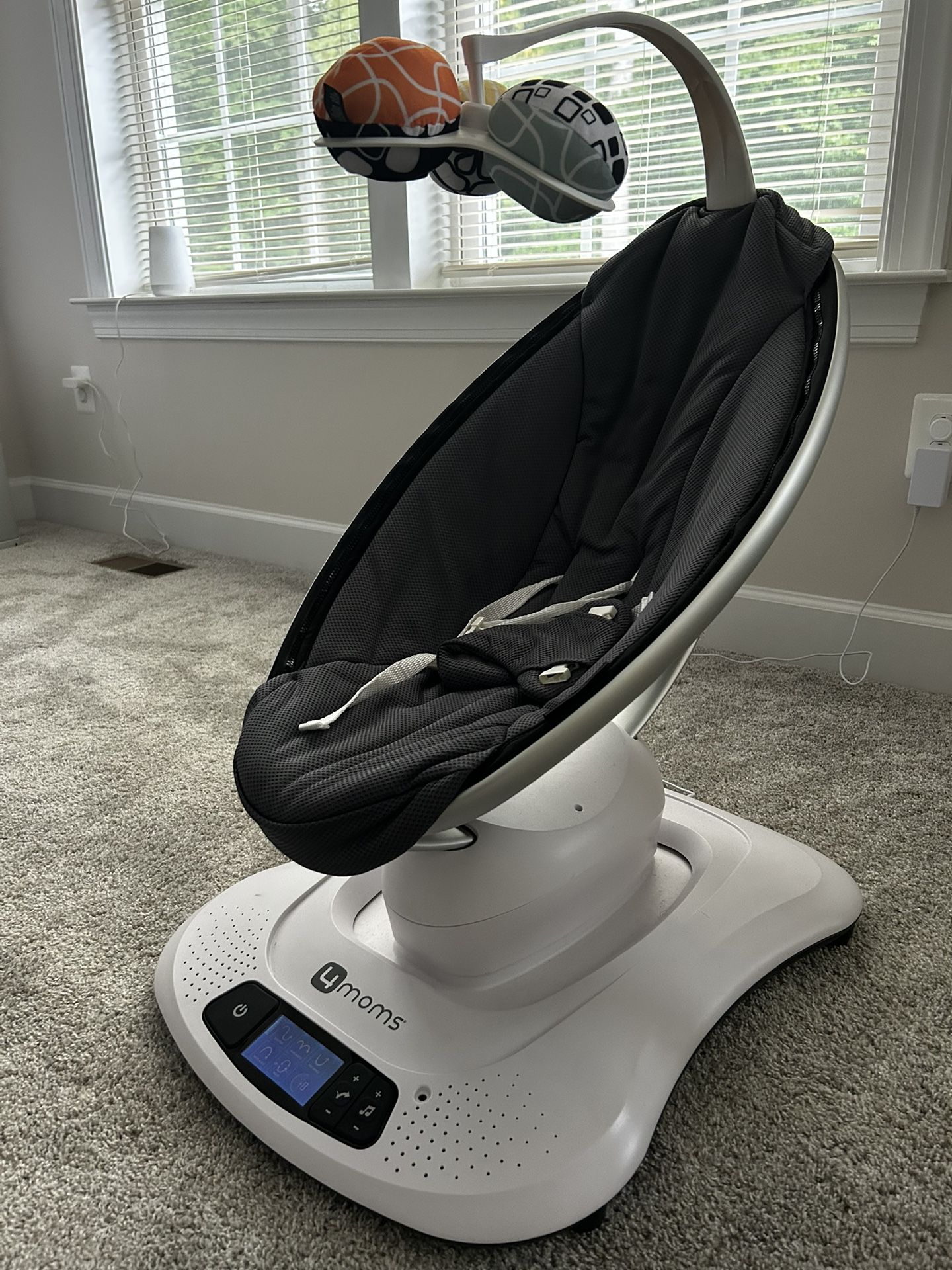 MamaRoo Multi Motion baby Swing