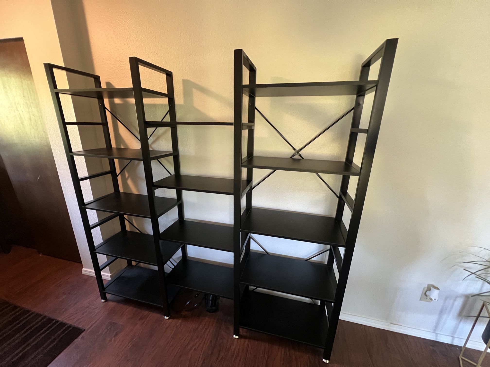 Black 3 Tier, 5 Shelf Bookcase
