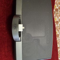 Bose Speaker With IPhone Adapter 