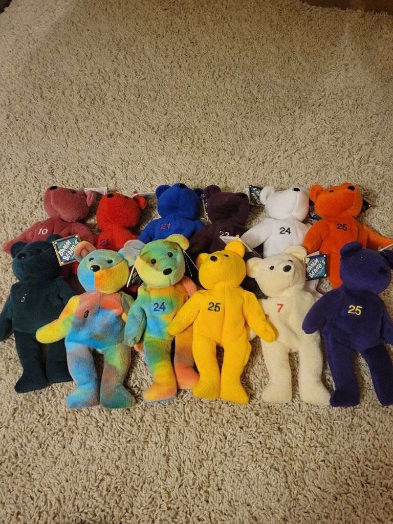 COLLECTABLE BASEBALL BEARS