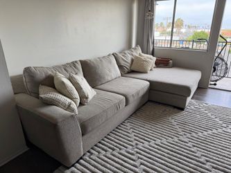 Sectional couch