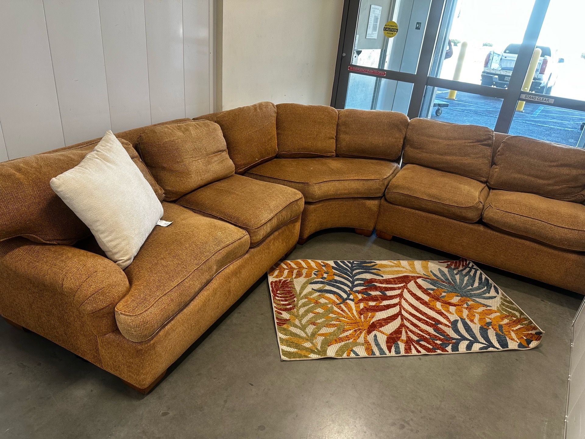 LARGE 3PC BROWN SECTIONAL COUCH W/ FREE DELIVERY