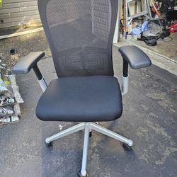 Zody Task Chair With Lumbar Support