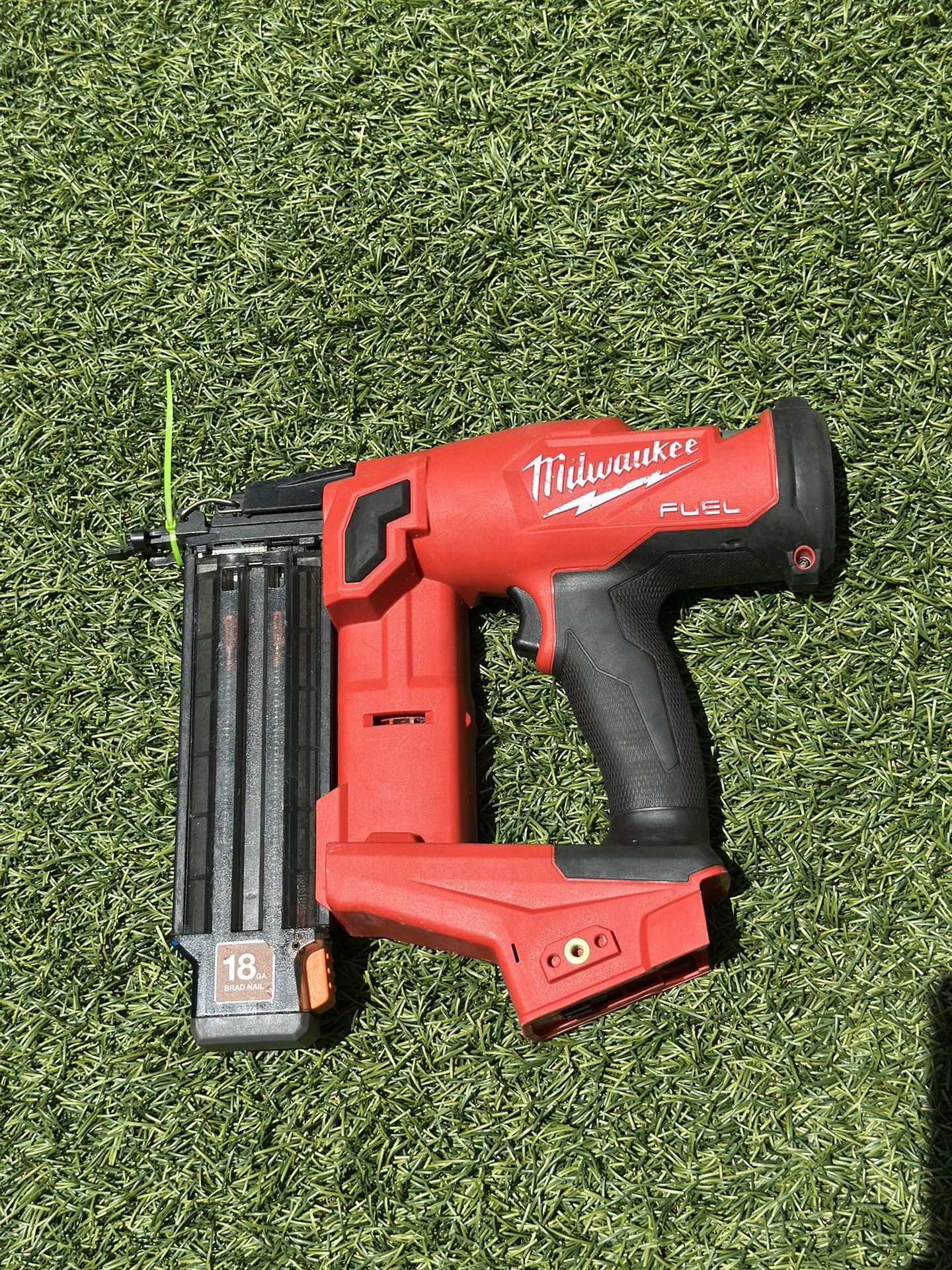 Milwaukee M18 Fuel 18Ga Brand Nailer,tool only