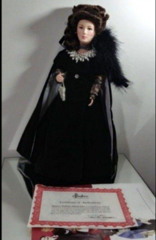 1985EFFANBEE DIAMOND JUBILLER 75TH ANNIVERSARY DOLL 17"