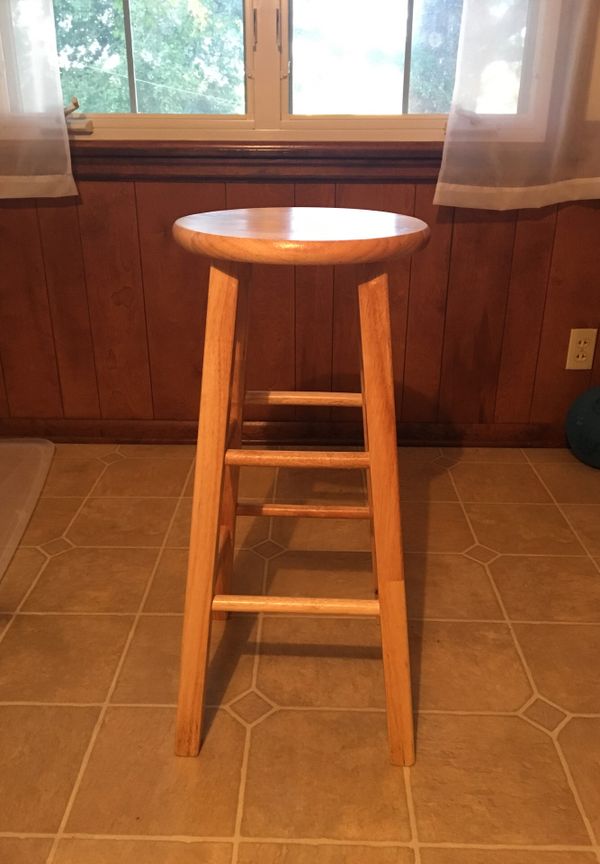 2 5 Ft Bar Stool Furniture In Omaha Ne Offerup