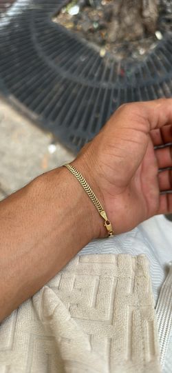 750 Italy 18k