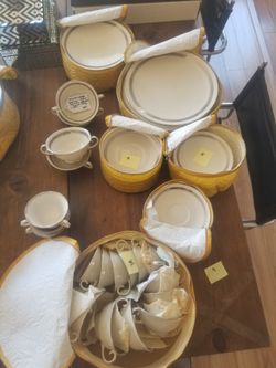 Flintridge China - White W Greek key Design Service For 8+