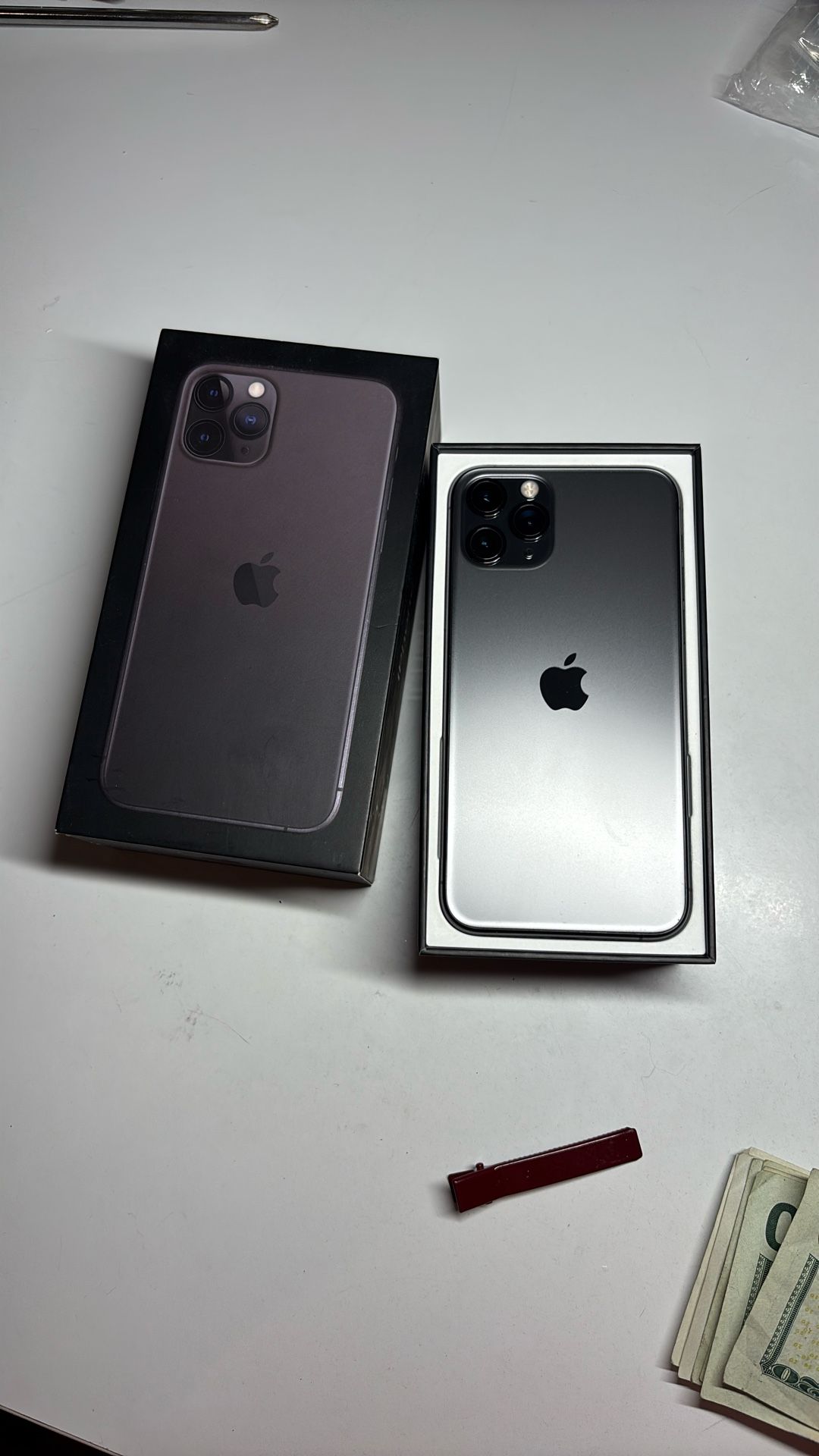 Locked iphone 11 pro