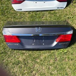 2013/2017 Honda Accord Sport (Trunk lid) 