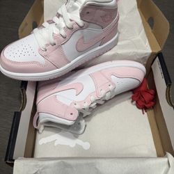 Jordan 1 Mid Little Kids' Shoes